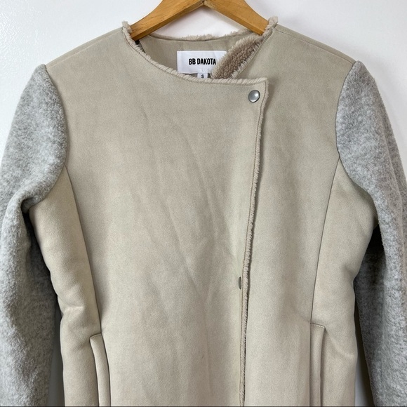 BB Dakota by Steve Madden - Women's Glenna Mixed Media Jacket - Picture 7 of 11